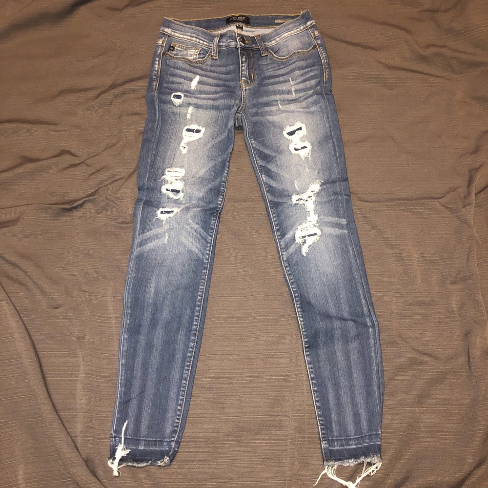 Judy Blue Ripped Jeans
